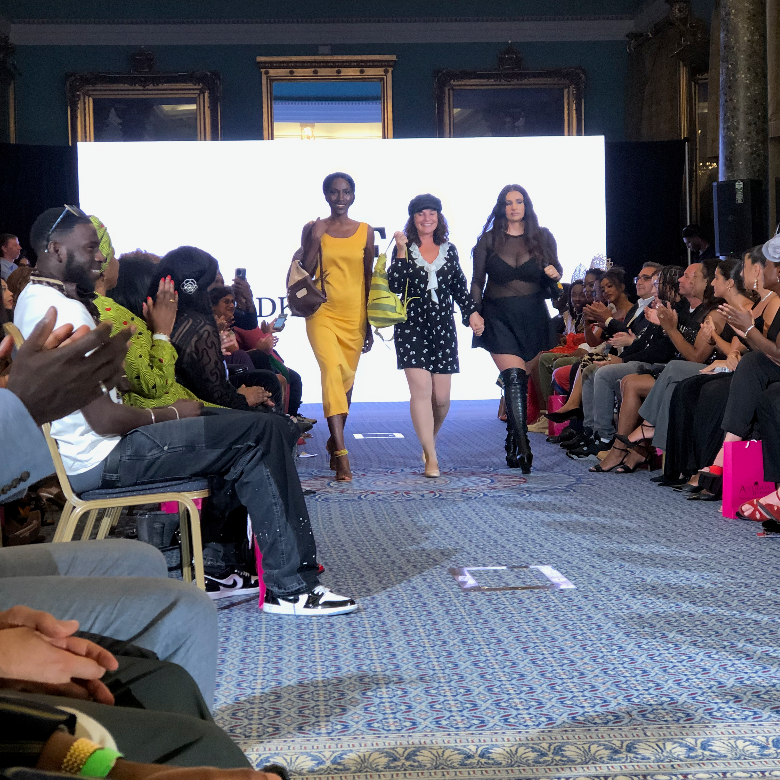 Catwalk with bags on London fashion week 