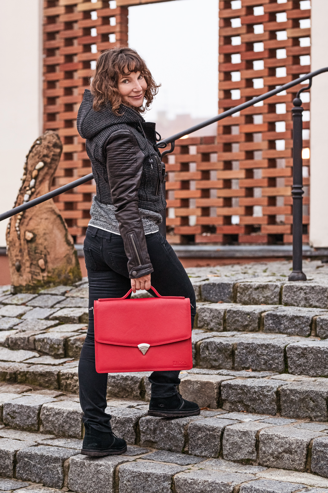 Handmade Leather Briefcase for Women – Elegant, Professional & Laptop-Friendly Work Bag - Radka Sillerova Atelier 