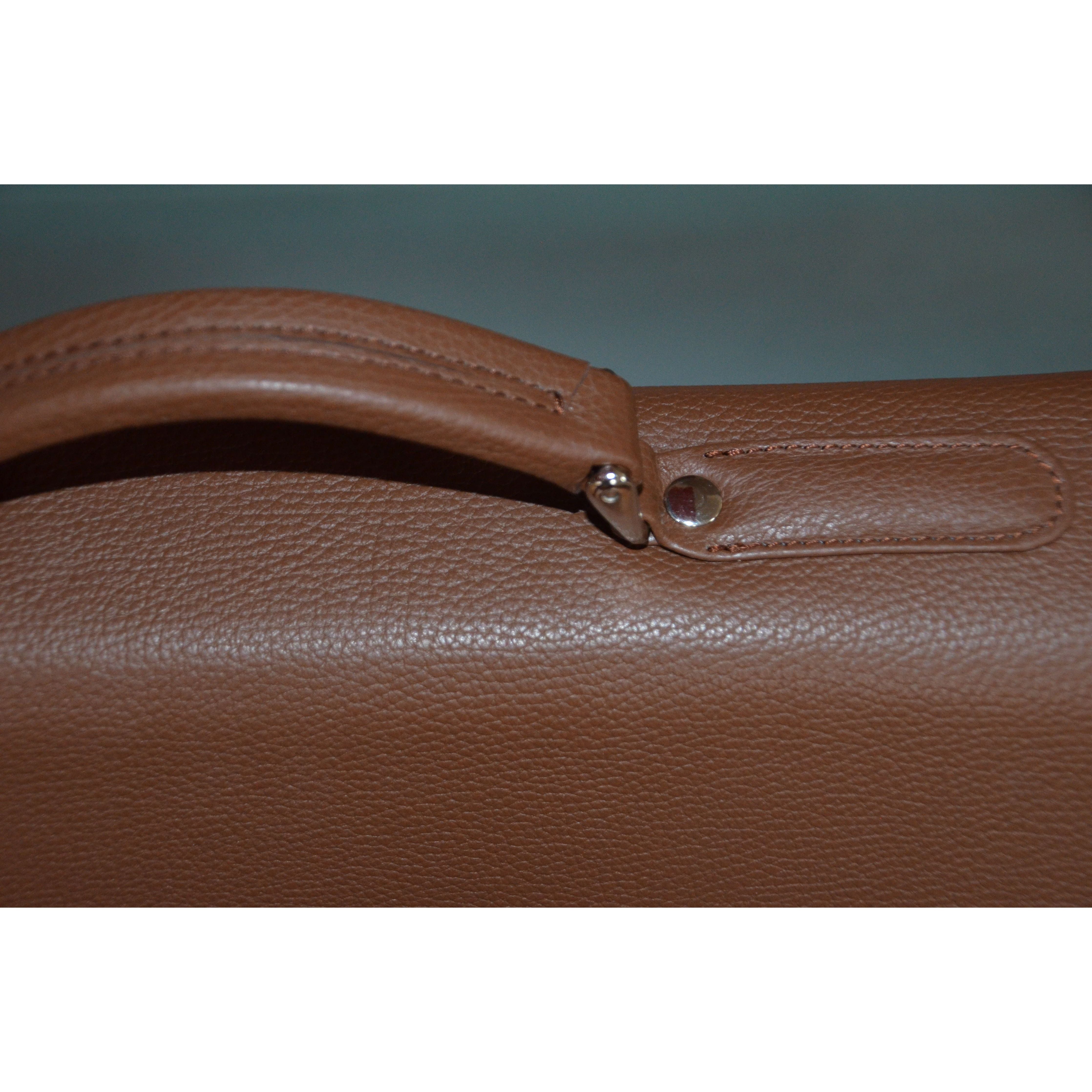 Classic Leather Briefcase for Men – Timeless Elegance & Functionality - Radka Sillerova Atelier 