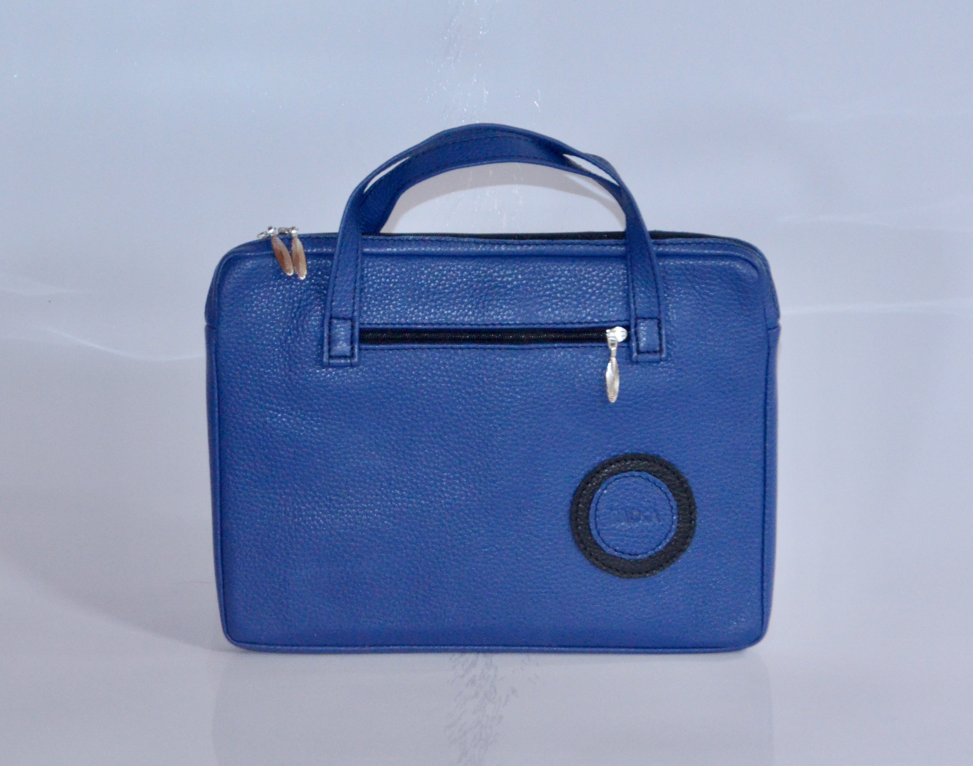 Handmade Leather iPad & Tablet Case – Slim, Protective - Radka Sillerova Atelier 