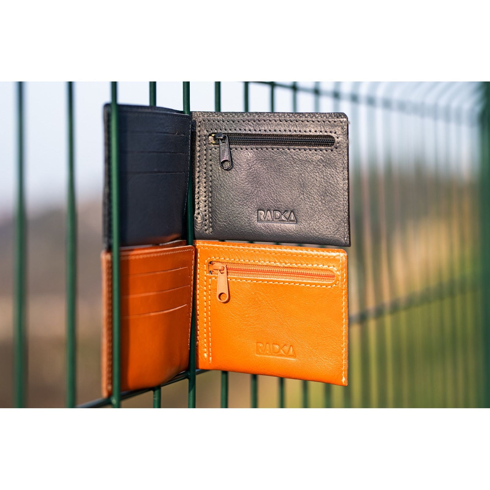 Handmade Bifold Leather Wallet for Men with Coin & Card Compartments - Radka Sillerova Atelier 